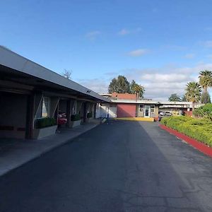Casa Linda Motel